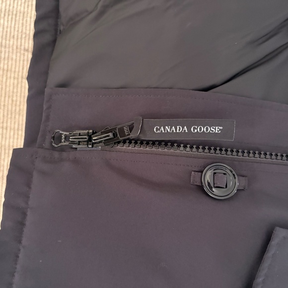 Canada Goose Montebello Parka - Picture 7 of 7